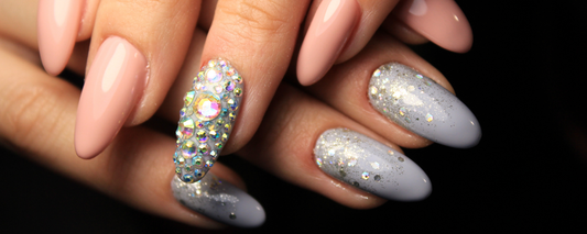 A Guide to Glitter Nail Art